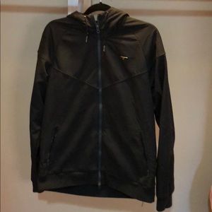 Nike jacket size large color black good condition